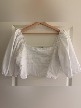 Abercrombie & Fitch White Pintuck Square-Neck Crop Top